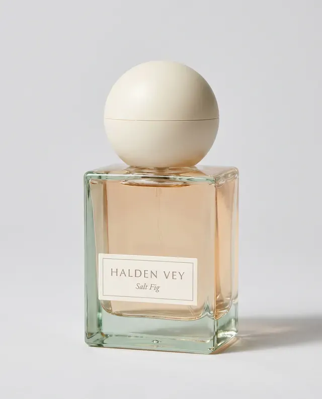 Halden Vey ad, square: the bottle on white
